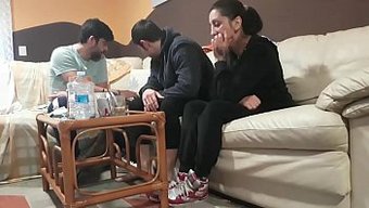 Karısı, Ko...