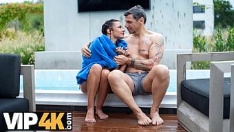 Güzel Kız ...