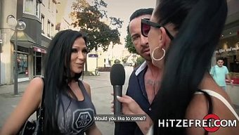 Göğüslü Al...
