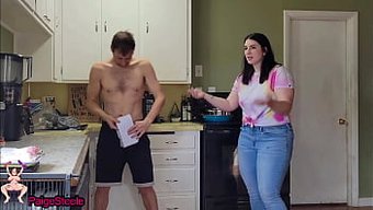 Genç (18+)...