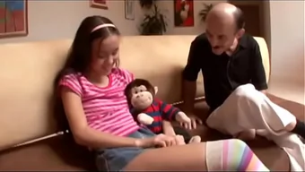 Yaşlı Bir ...